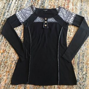 Daytrip Black waffle shirt with burnout Details S